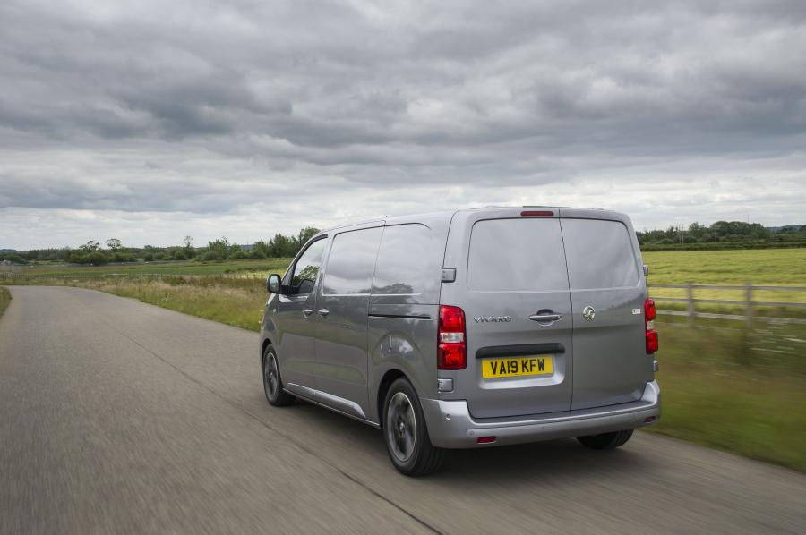  Vauxhall Vivaro Van 2019 года  (фото 14 из 35)